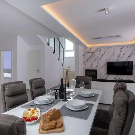 Aron Villa Svetvinčenat