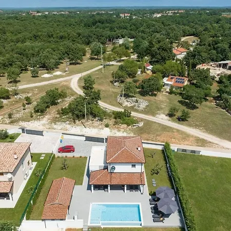 Vila Aron Svetvincenat
